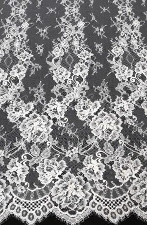Fehér gyöngyös rózsa mintás rachel csipke