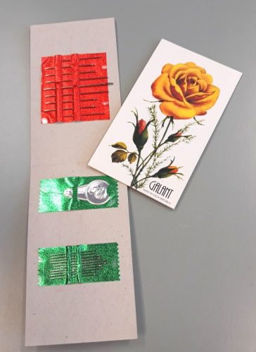 Vegyes tűkészlet, befűzővel. 19 db tűvel.